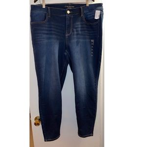 Maurices Jegging Jean 18W (Regular length)